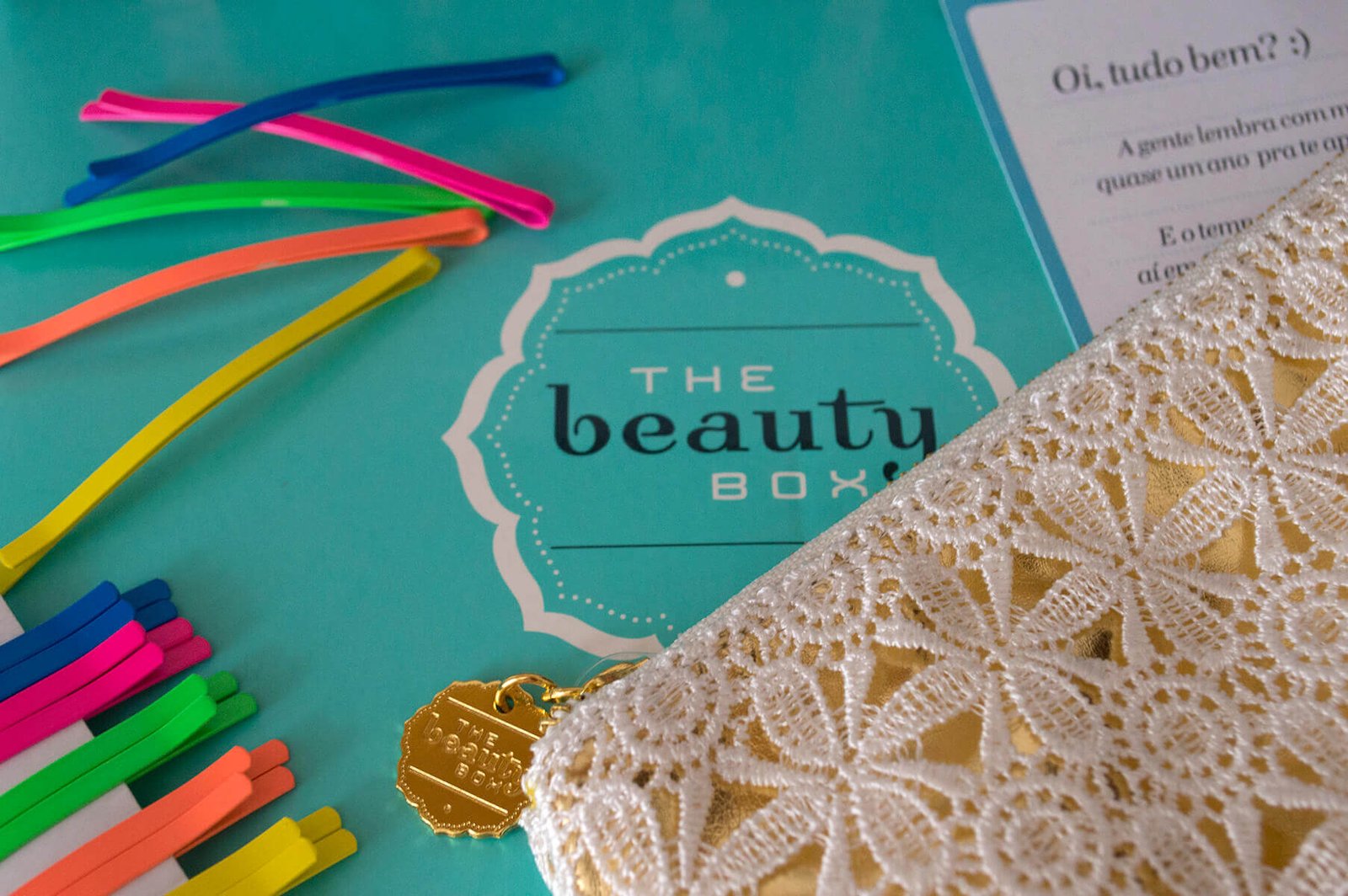 The Beauty Box: Nécessaire e Bob Pins coloridos