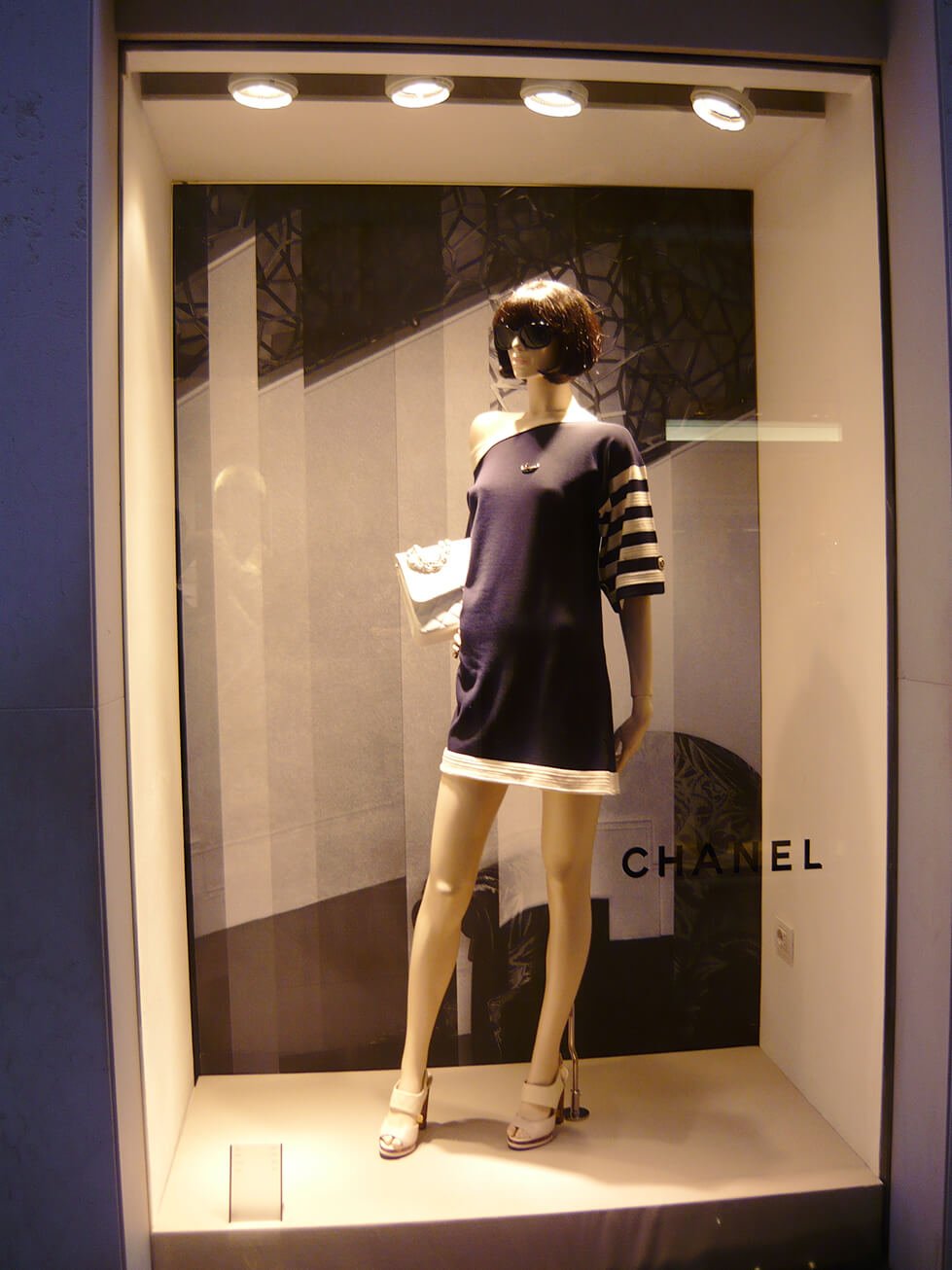 Vitrine de Primavera/Verão 2014 da Chanel em Veneza - Itália