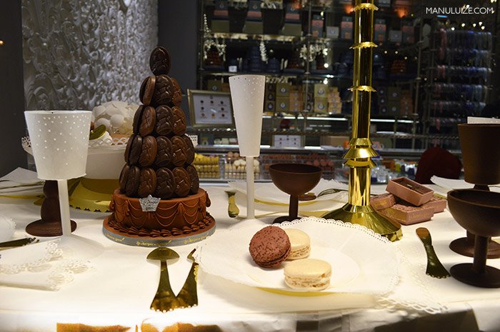 Le Marquis de Ladurée em Paris - Macarons e chocolate