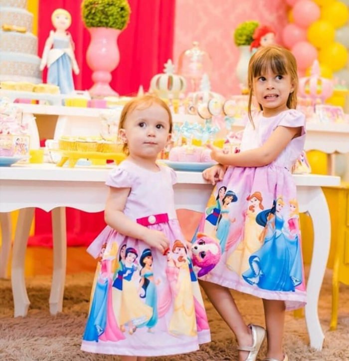 Vestido de festa infantil princesas Disney