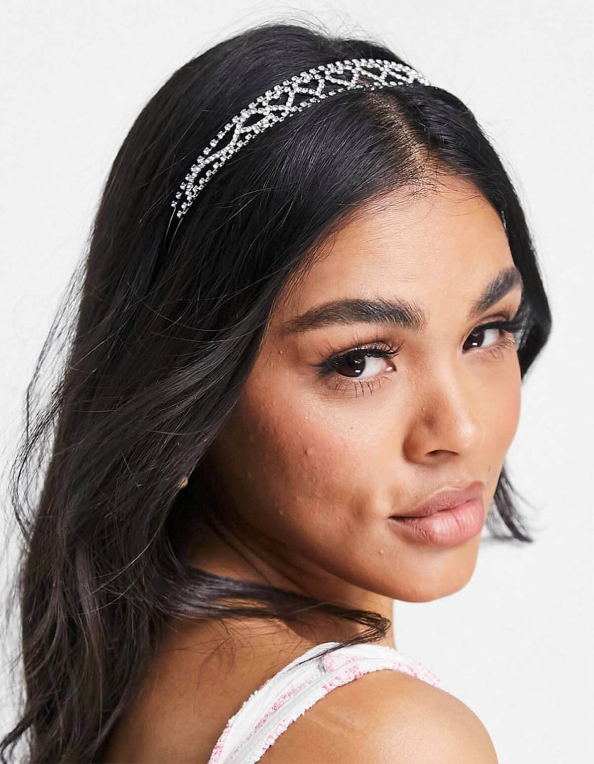 35 Hair accessories for wedding guests