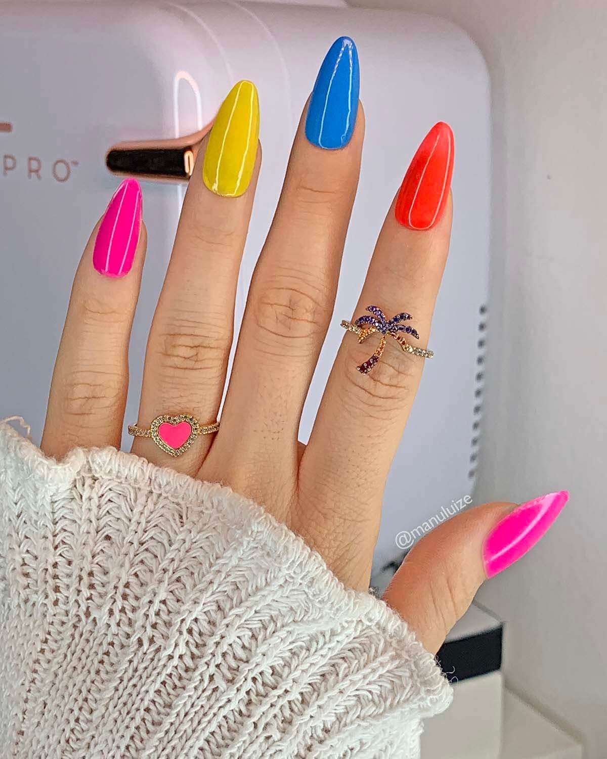 Neon summer manicure