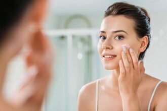 Rimedi per i Pori Dilatati: Guida Completa alla Skincare