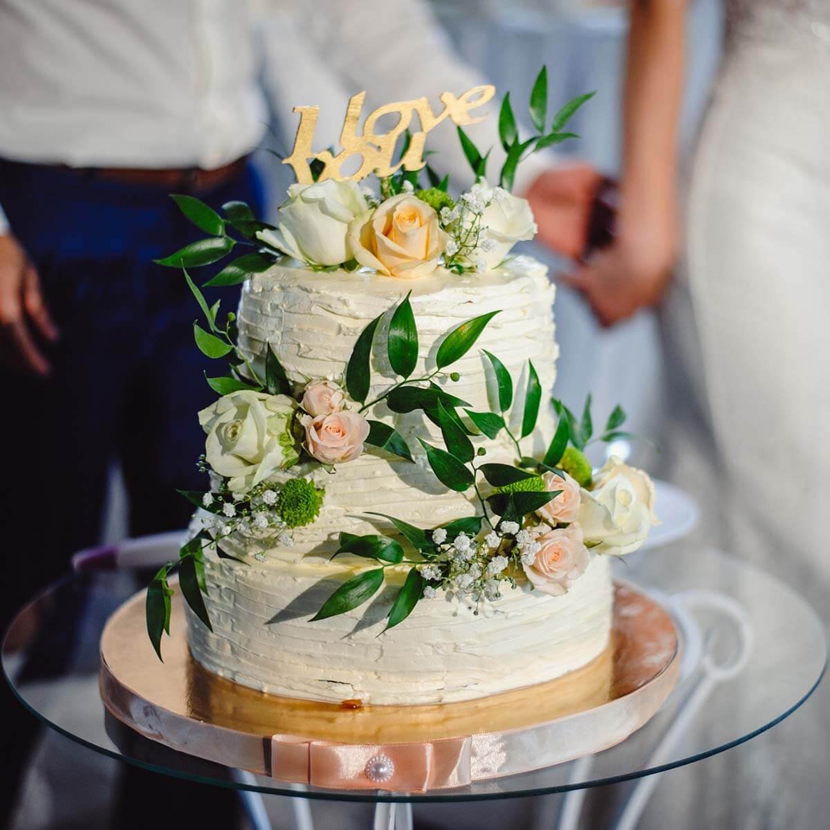 The Most Elegant & Simple Wedding Cake Designs