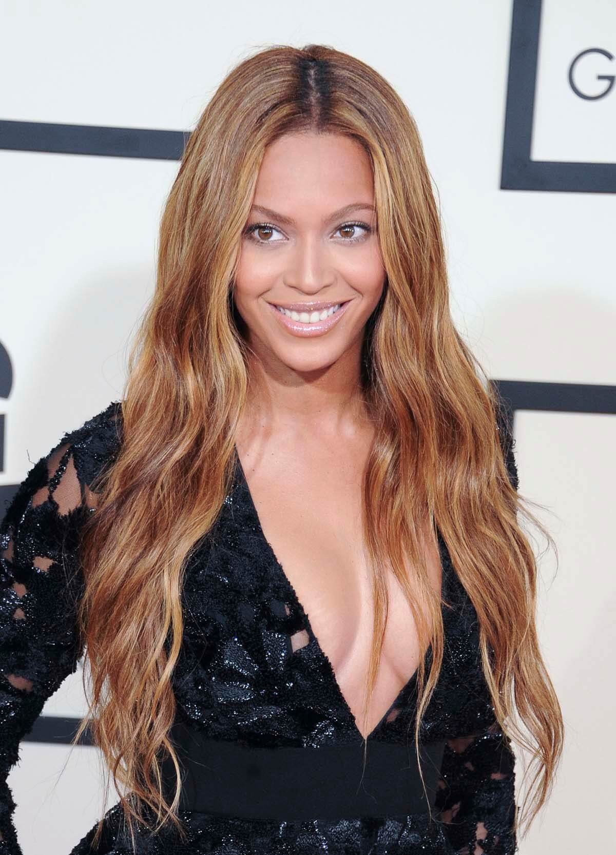 Beyonce - tagli capelli lunghi