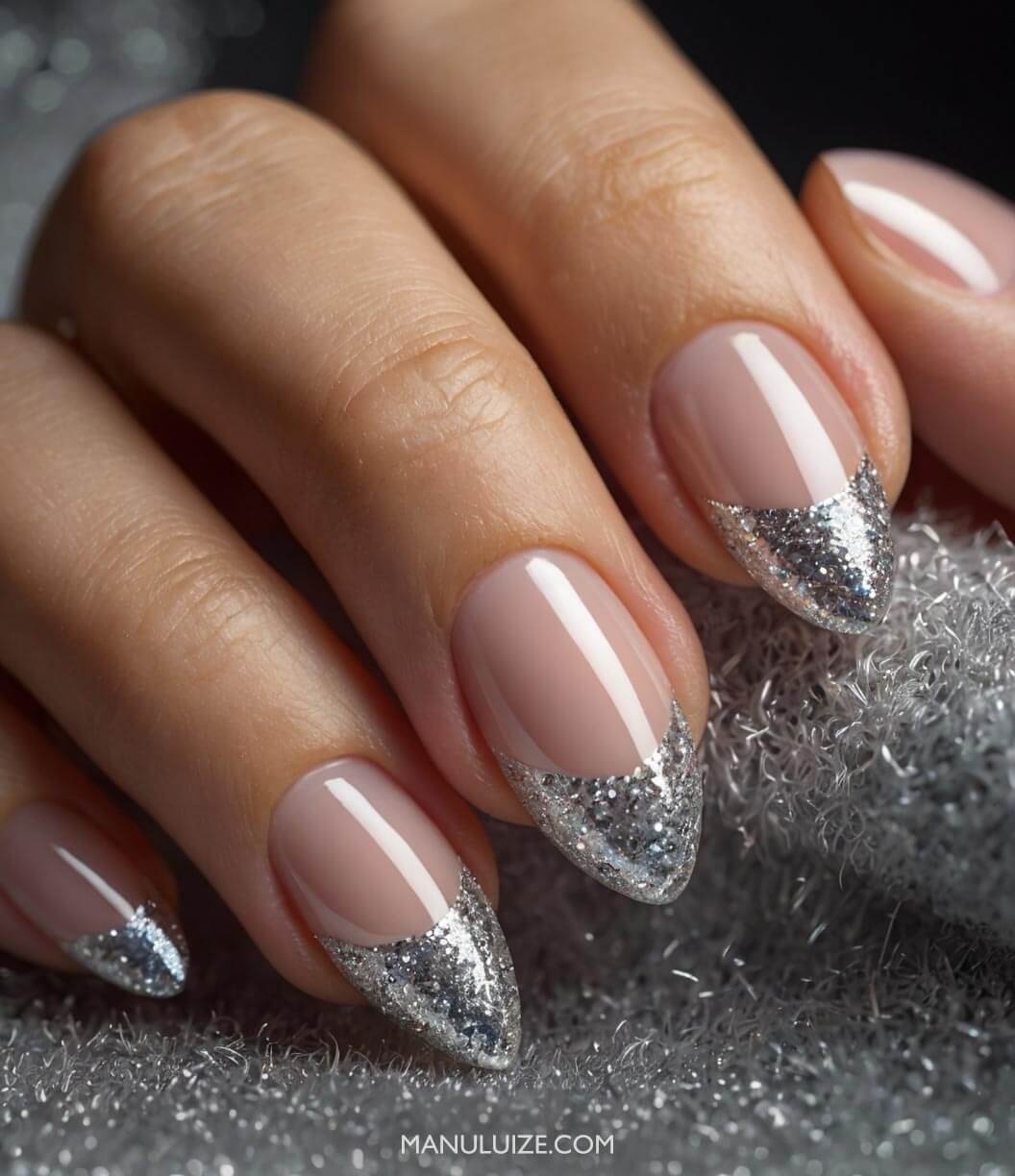 Silver glitter in french manicure