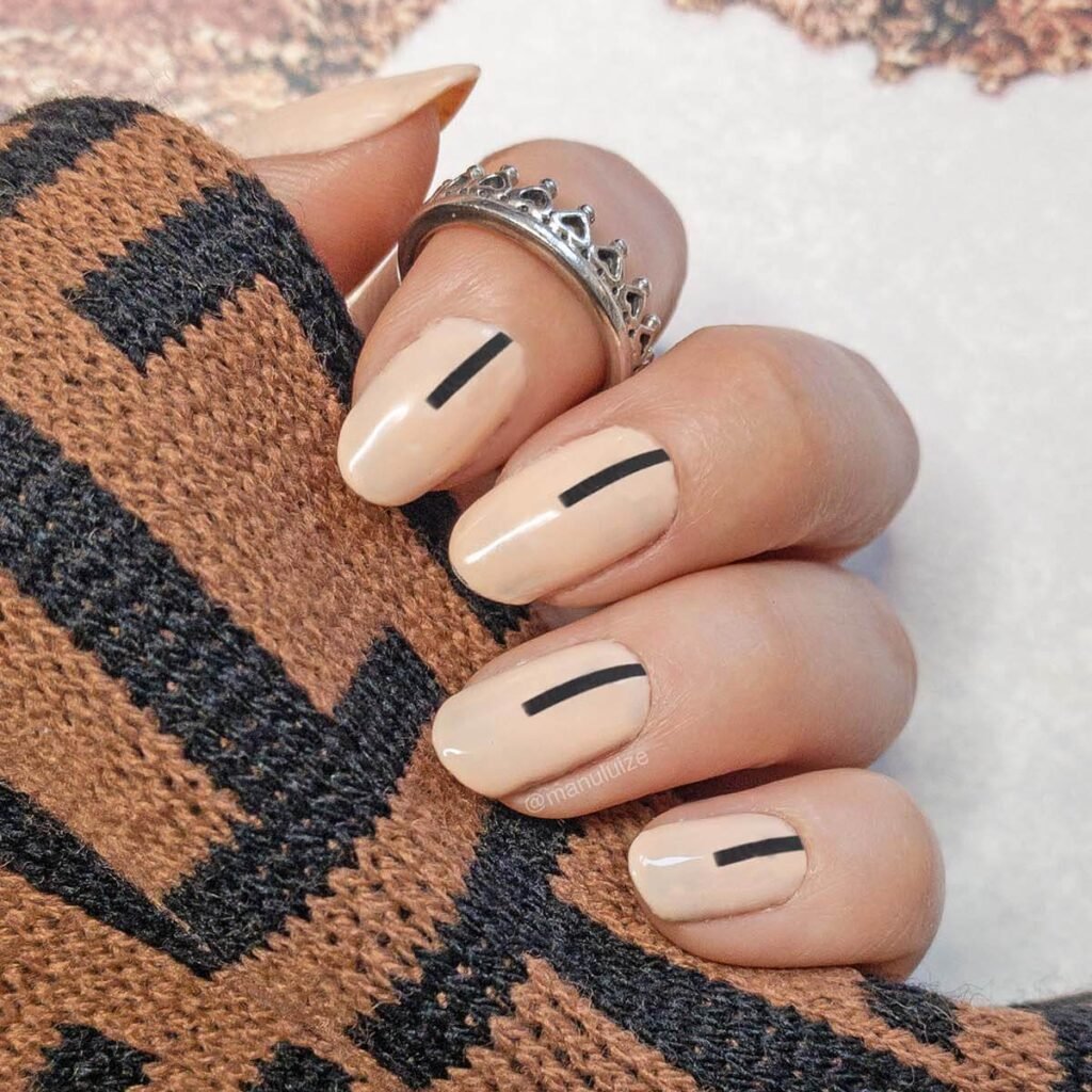 black and nude nail ideas