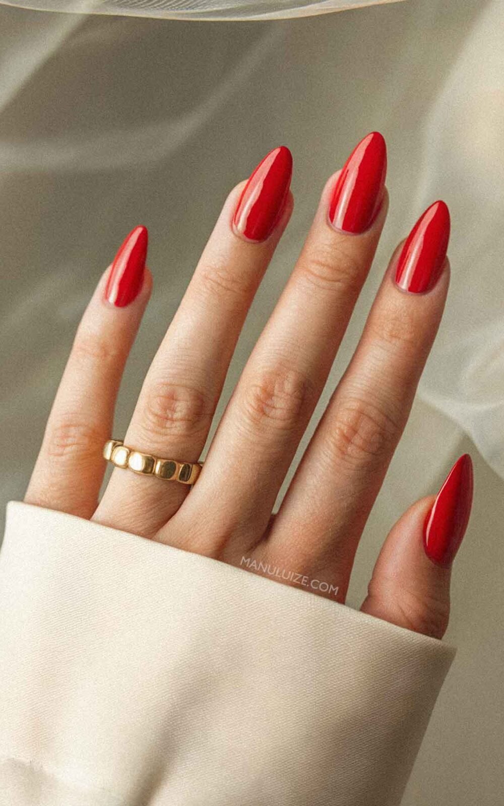 simple bright red summer nails