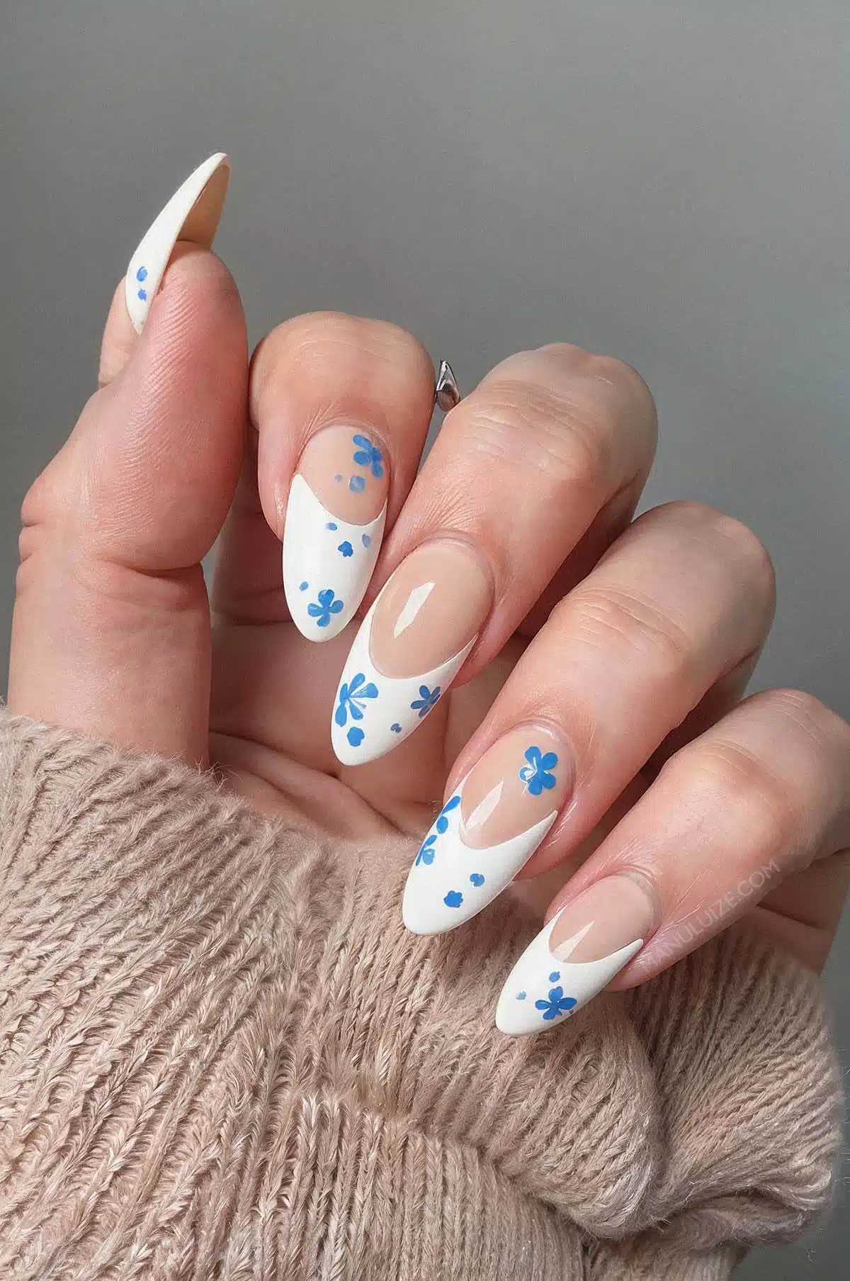French nails with blue flowers