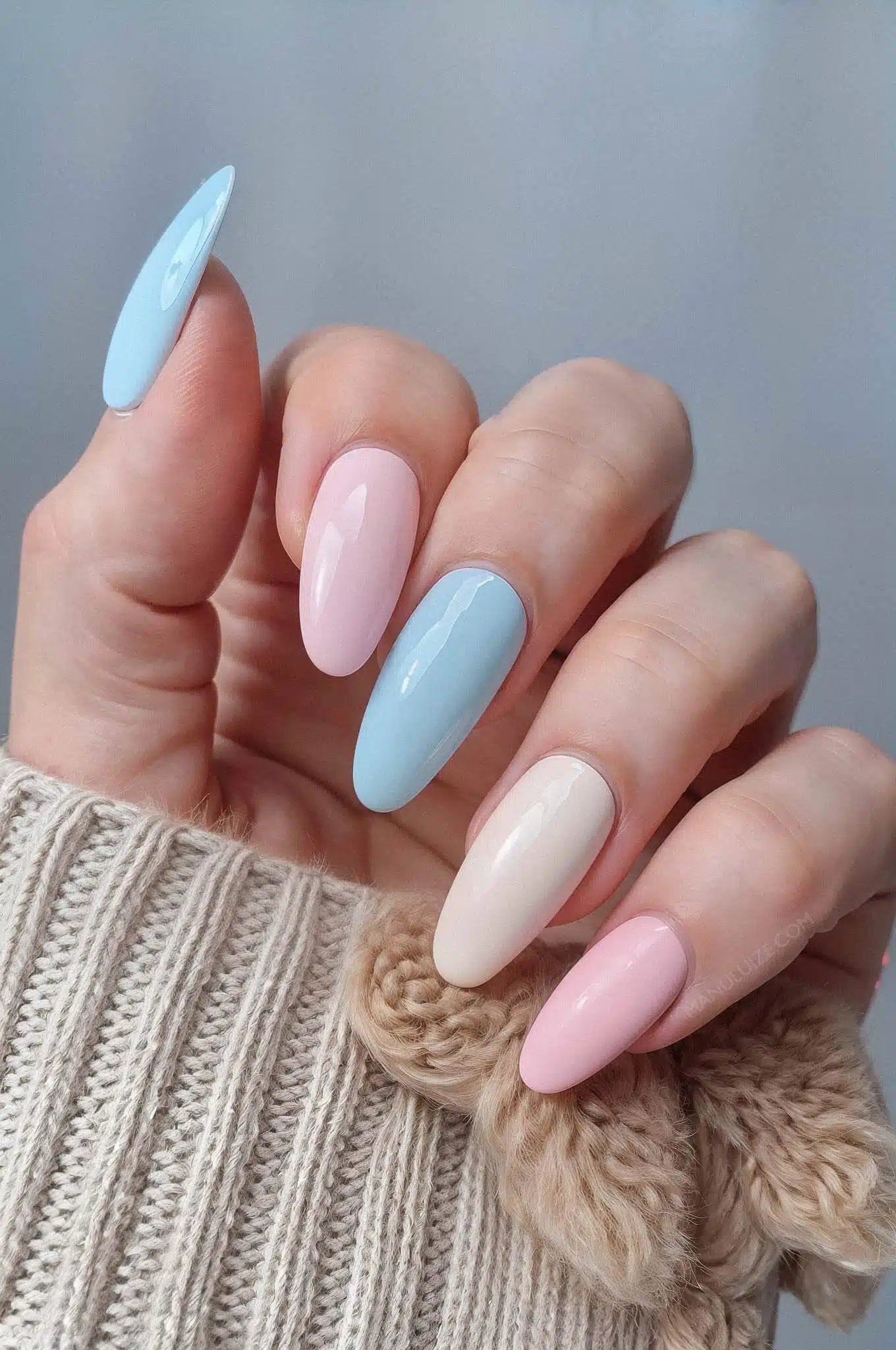 Pastel nails for spring