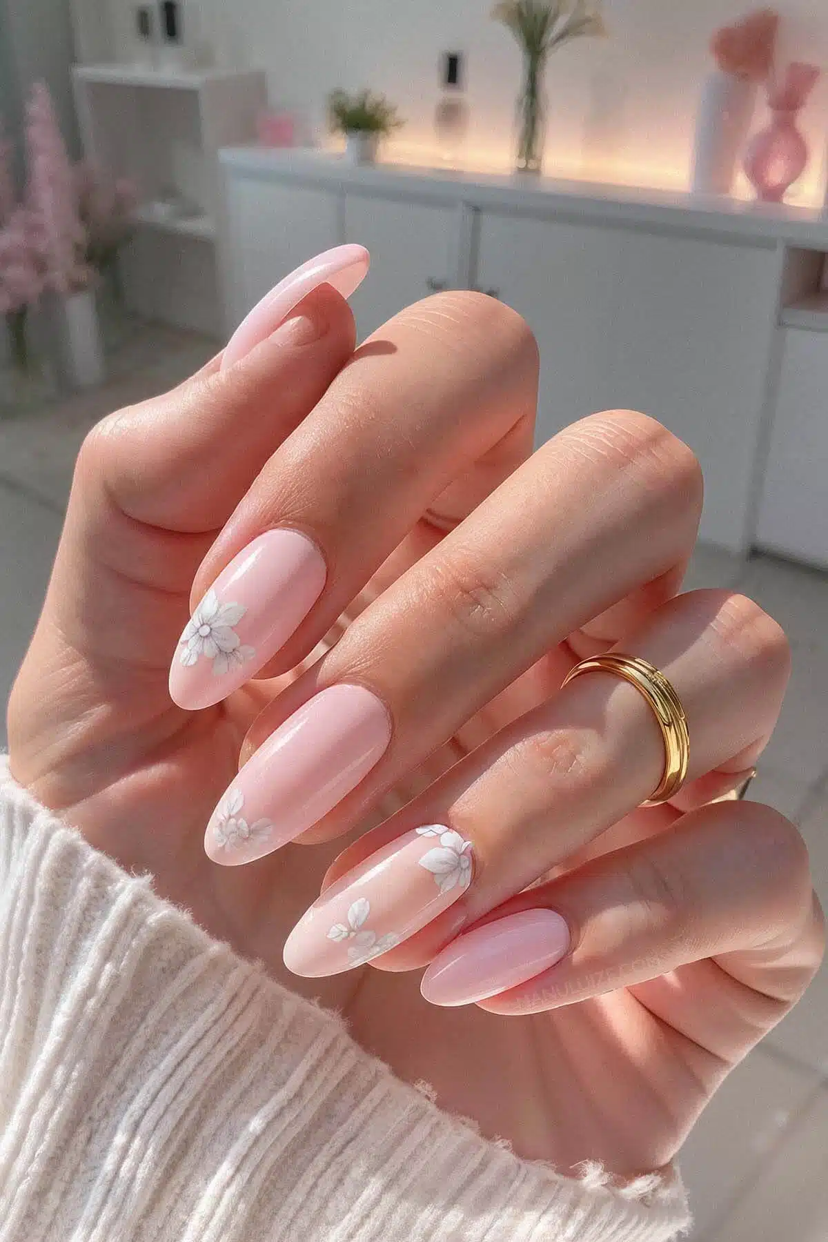 Pink spring nails with flowers