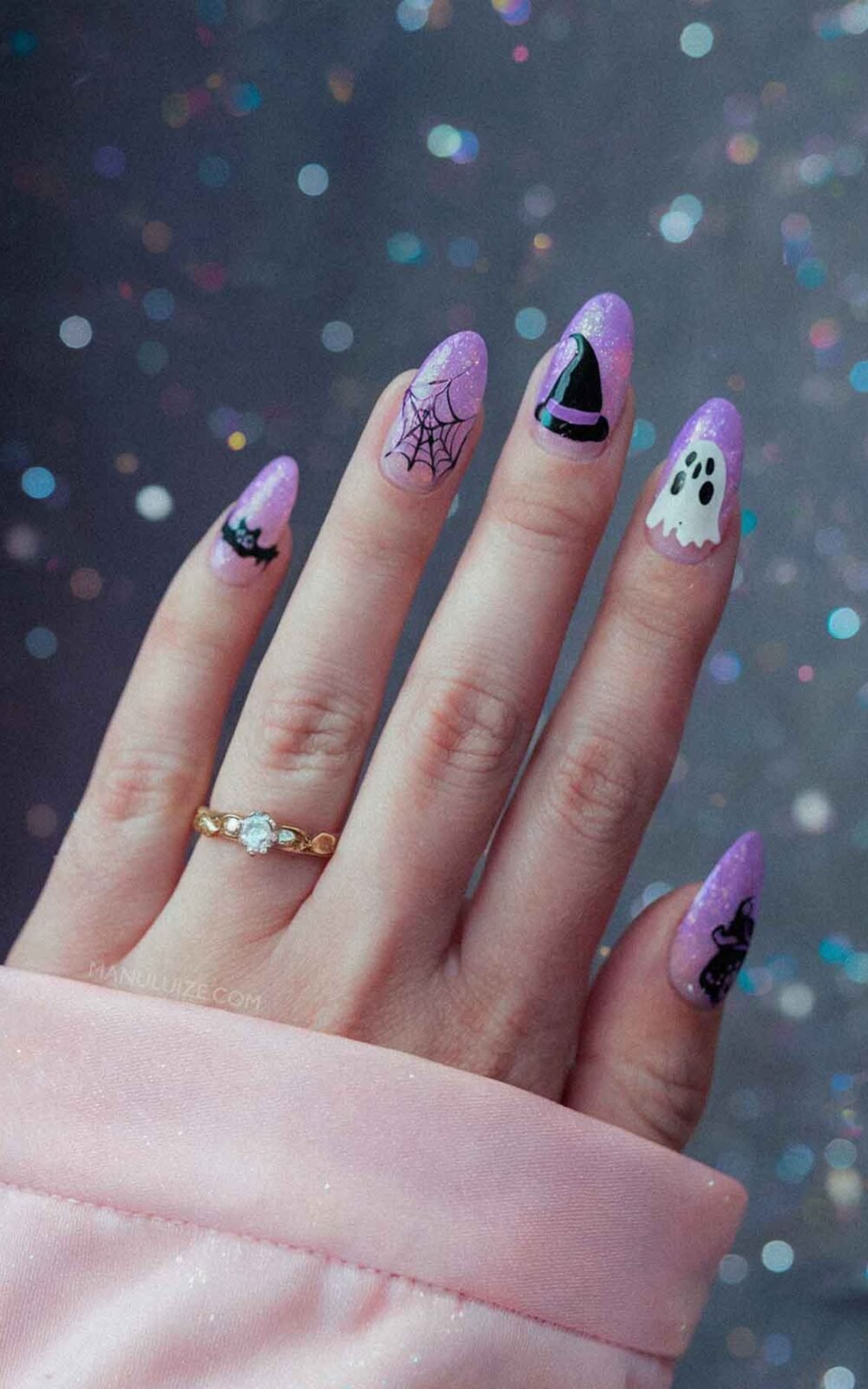 Glitter witchy nails Glitter witchy nails