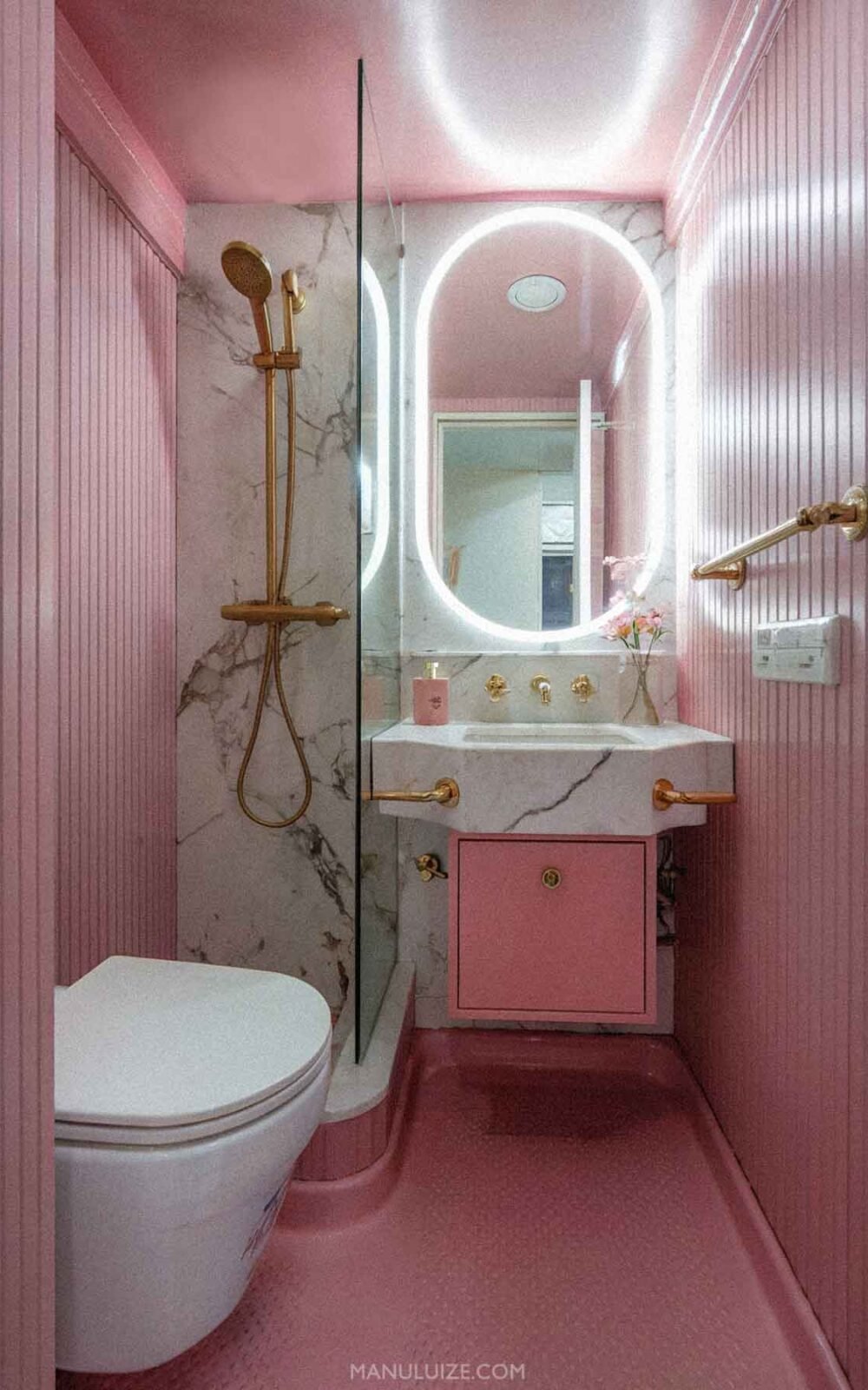Tiny pink bathroom Tiny pink bathroom
