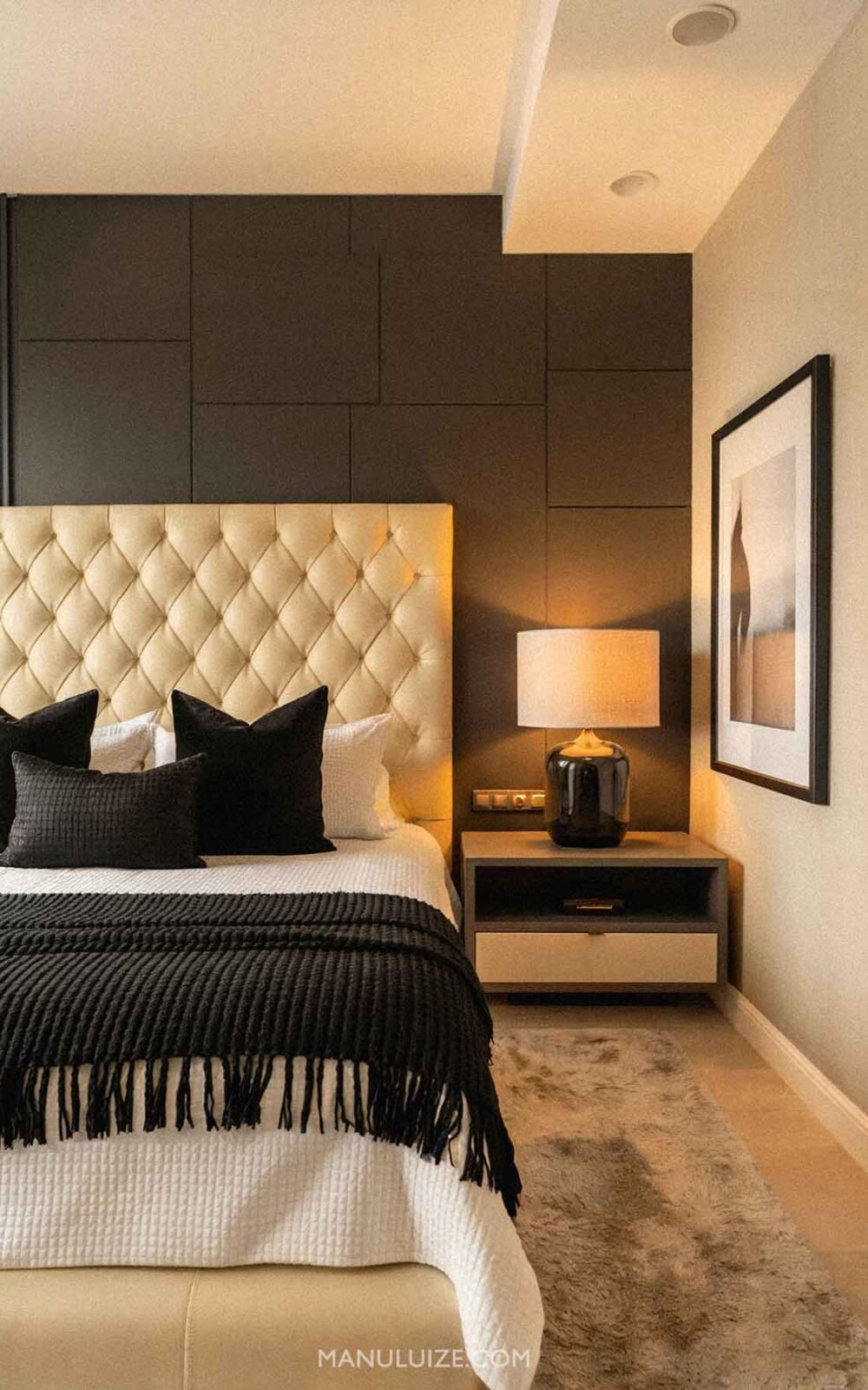 Black and beige modern bedroom Black and beige modern bedroom