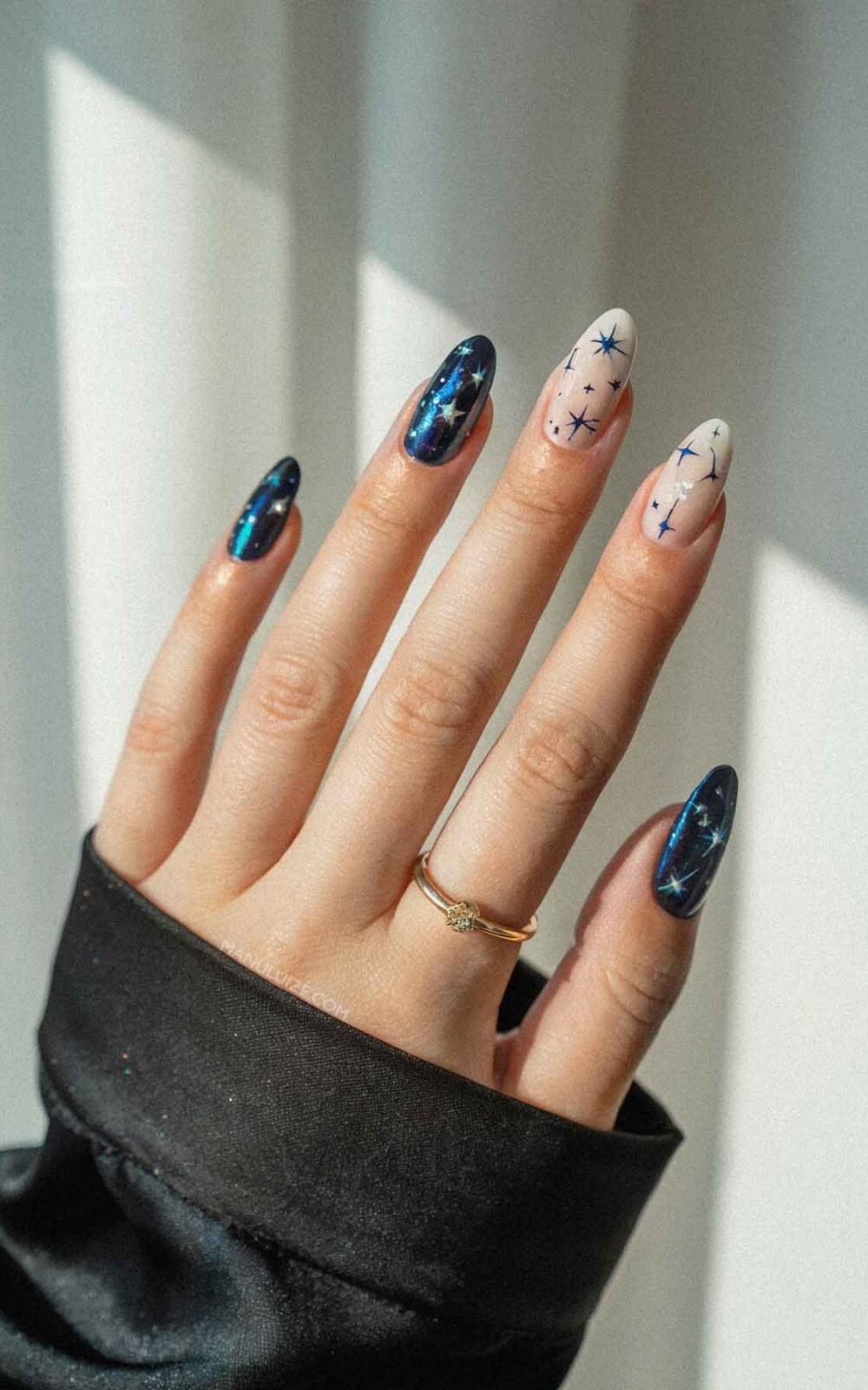 Dark blue witchy nails Dark blue witchy nails