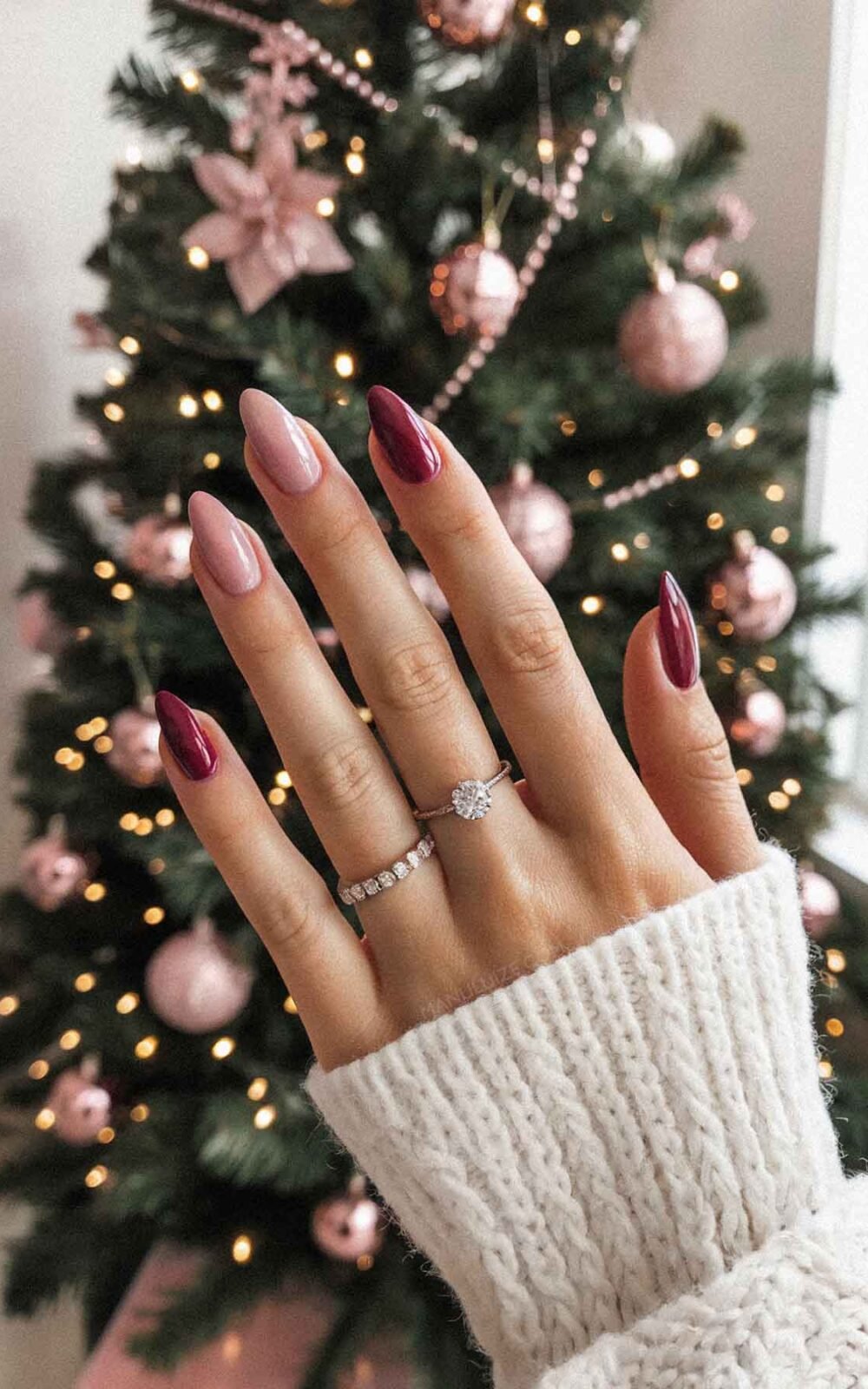 Pink and burgundy nails Pink and burgundy nails