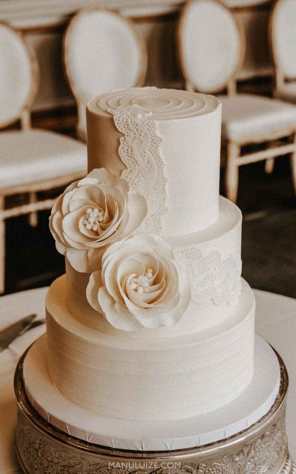 White winter wedding cake White winter wedding cake